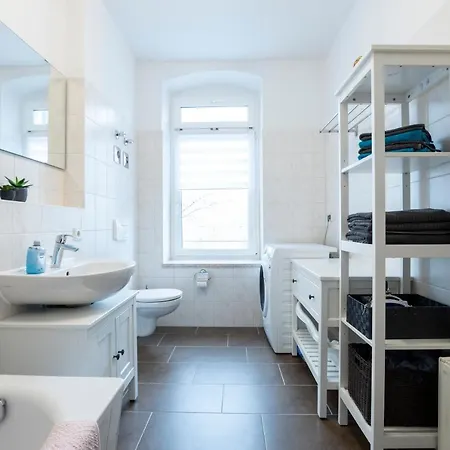 Lutherviertel-apartment Mit 2 Sz In Uni-naehe Апартаменты *