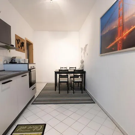 Апартаменты Lutherviertel-apartment Mit 2 Sz In Uni-naehe Хемниц
