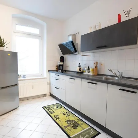 Lutherviertel-apartment Mit 2 Sz In Uni-naehe Апартаменты