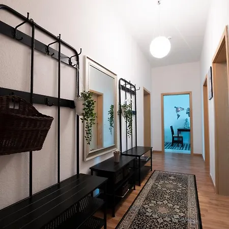 Апартаменты Lutherviertel-apartment Mit 2 Sz In Uni-naehe Хемниц