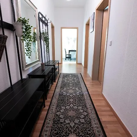 Lutherviertel-apartment Mit 2 Sz In Uni-naehe *